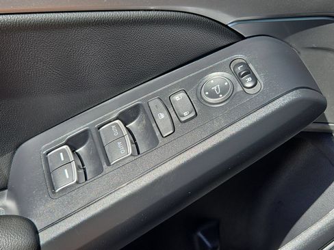 Certified 2025 Acura Integra FWD image 11