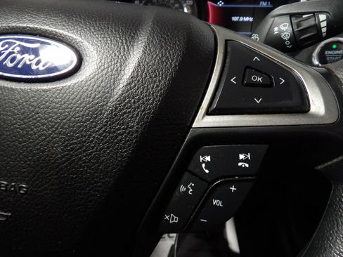 Used 2020 Ford Fusion SE image 17