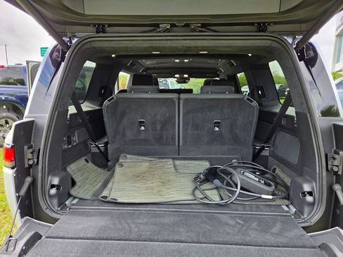 Used 2023 Rivian R1S Adventure AWD/4WD image 23