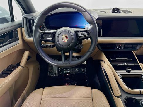 Certified 2026 Porsche Cayenne Coupe AWD/4WD image 23