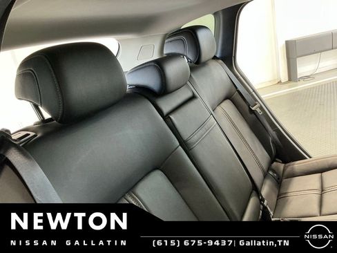 Used 2025 MAZDA CX-50 AWD 2.5 Hybrid w/ Premium Pkg image 18