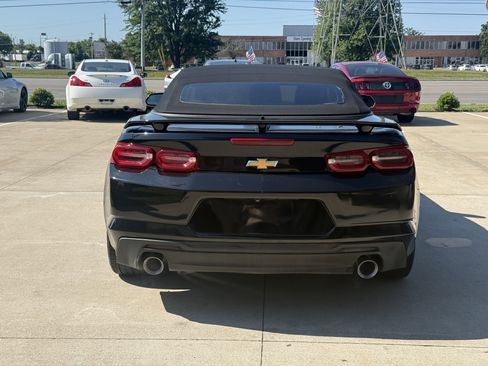 Used 2019 Chevrolet Camaro LT RWD image 6