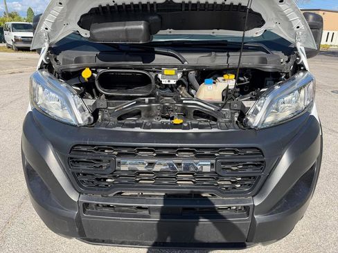 Used 2025 RAM ProMaster 2500 w/ U-Haul Equipment Group FWD image 25