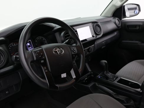 Used 2021 Toyota Tacoma SR RWD image 11