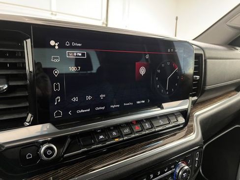 Used 2023 GMC Sierra 1500 Elevation image 39