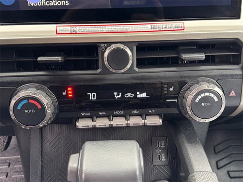 Used 2024 Toyota Tacoma TRD Off-Road image 22