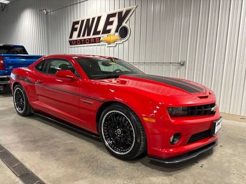 Used 2010 Chevrolet Camaro SS w/ RS Package RWD image 4