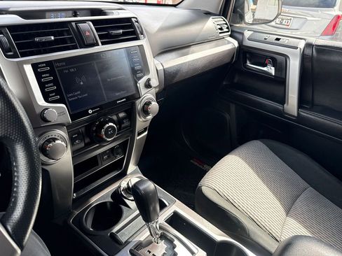 Used 2020 Toyota 4Runner SR5 image 21