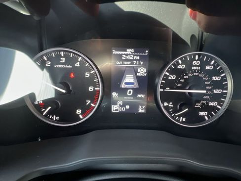 Certified 2025 Subaru Crosstrek 2.5i Limited w/ Crosstrek Mirror Package image 12