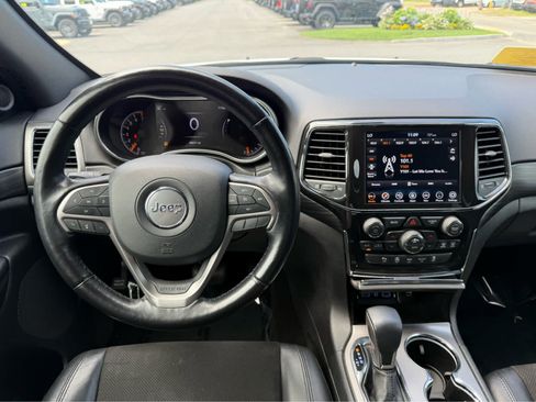 Used 2021 Jeep Grand Cherokee Laredo X AWD/4WD image 13