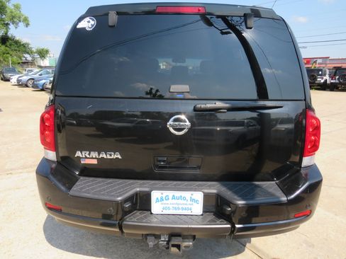 Used 2015 Nissan Armada SV image 5