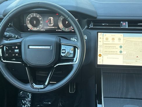 Used 2026 Land Rover Range Rover Velar Dynamic SE image 15