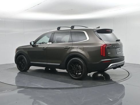 Used 2020 Kia Telluride EX w/ EX Premium Package AWD/4WD image 6