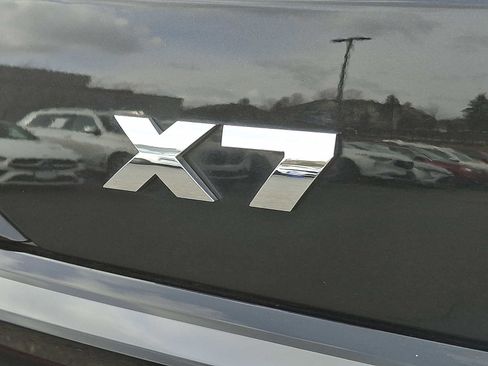 Used 2024 BMW X7 M60i w/ M Sport Professional Package image 30