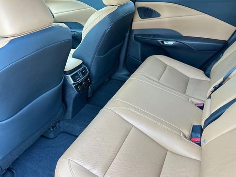 Used 2024 Lexus RX 350 w/ Convenience Package AWD/4WD image 26
