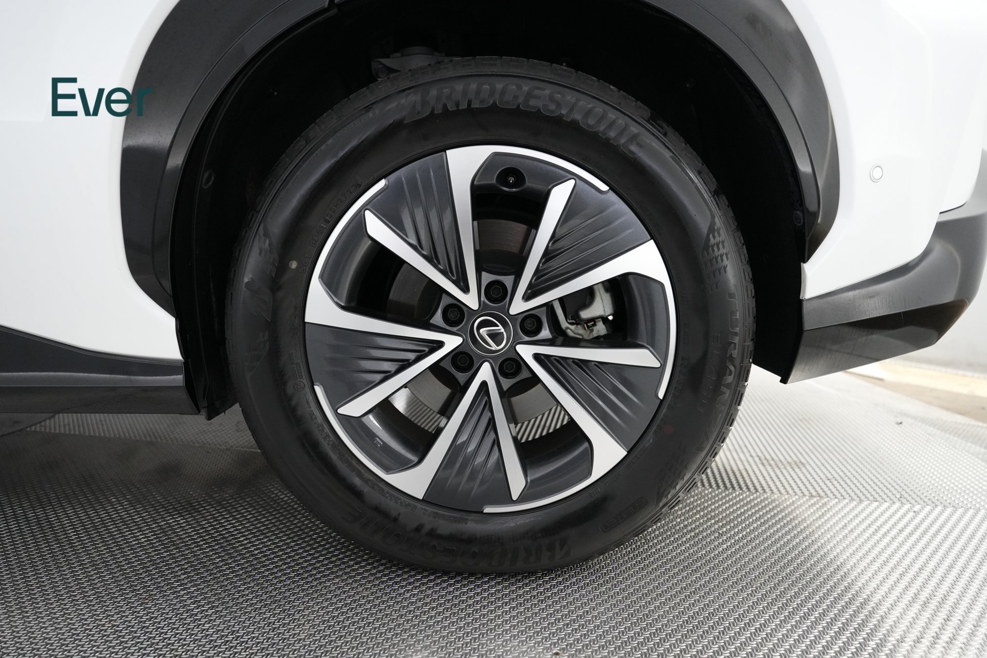 Used 2023 Lexus RZ 450e Premium w/ Technology Package AWD/4WD image 9