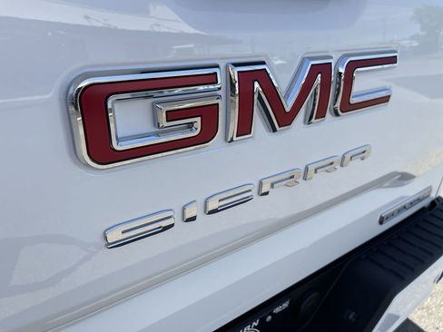 New 2026 GMC Sierra 1500 Elevation w/ Elevation Premium Package AWD/4WD image 33