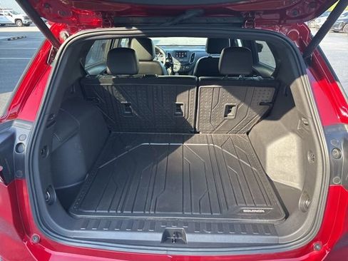 Used 2022 Chevrolet Equinox RS w/ LPO, Floor Liner Package image 17