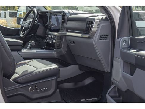 Used 2025 Ford F150 Lariat w/ Equipment Group 502A High AWD/4WD image 10