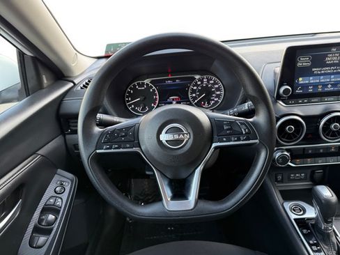 Used 2024 Nissan Sentra SV FWD image 14