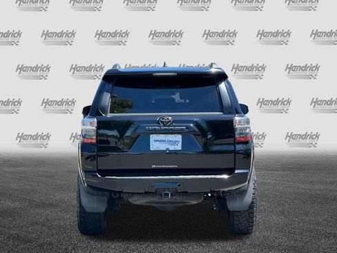 Used 2019 Toyota 4Runner SR5 AWD/4WD image 6
