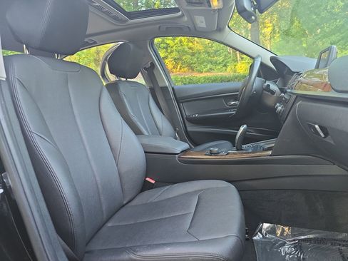 Used 2015 BMW 328i xDrive Sedan AWD/4WD image 10