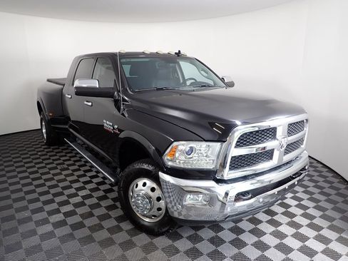 Used 2018 RAM 3500 Laramie AWD/4WD image 10