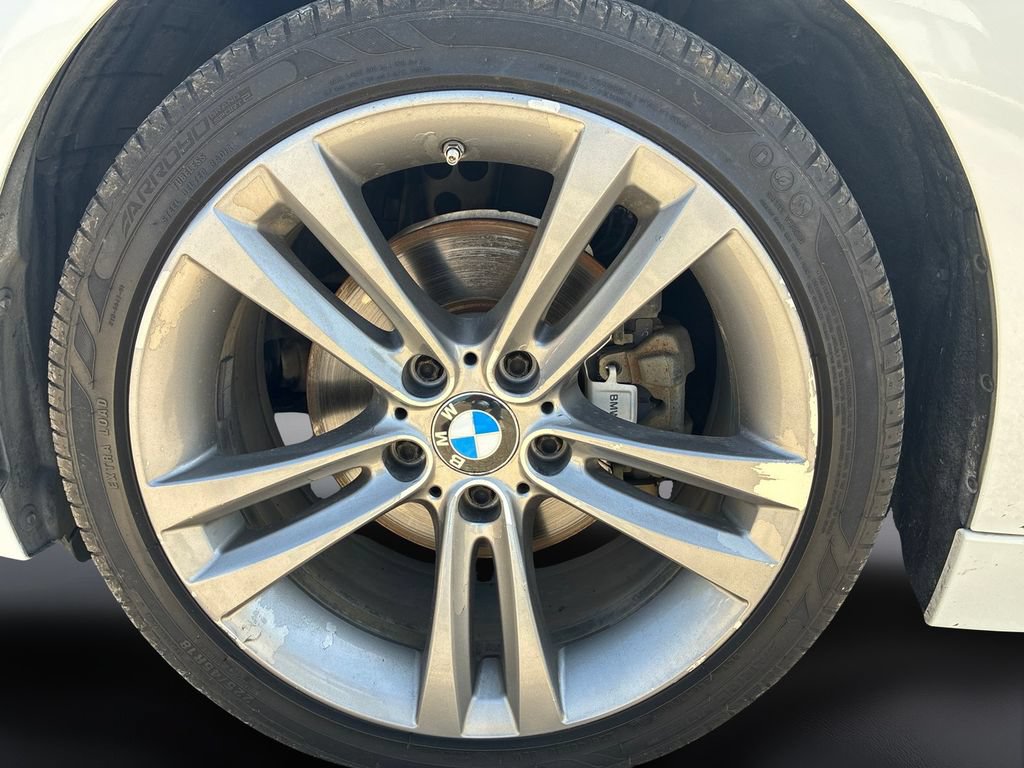 Used 2015 BMW 328i Sedan RWD image 9