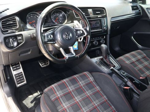 Used 2015 Volkswagen GTI S FWD image 9