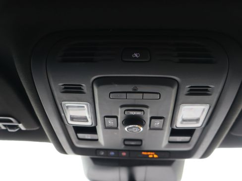 Used 2021 Cadillac Escalade ESV Premium Luxury image 33