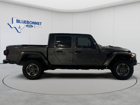 Used 2022 Jeep Gladiator Rubicon w/ Cold Weather Group AWD/4WD image 4