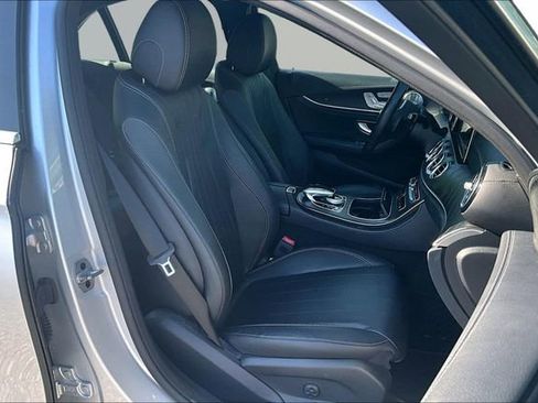 Used 2019 Mercedes-Benz E 300 4MATIC image 13