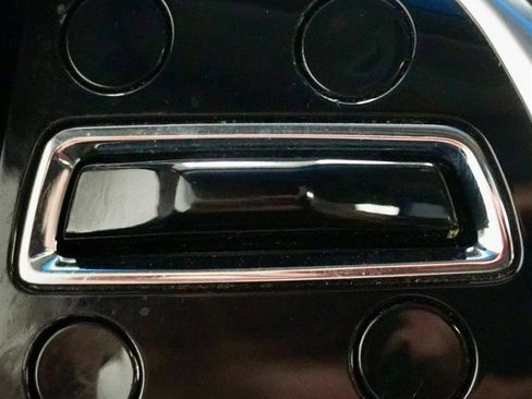 Used 2013 Cadillac XTS Premium image 25