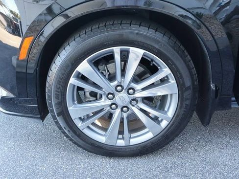 Used 2024 Cadillac XT6 Premium Luxury image 10