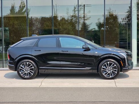 New 2026 Cadillac Optiq Sport 1 AWD/4WD image 6