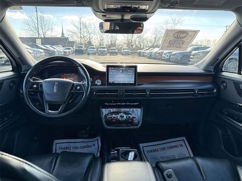 Used 2022 Lincoln Corsair Reserve w/ Equipment Group 201A image 10