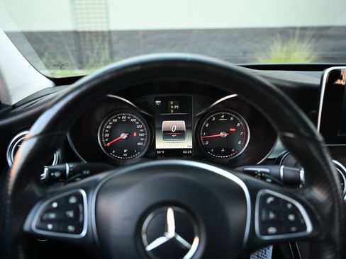 Used 2018 Mercedes-Benz C 300 4MATIC Sedan image 25