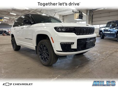 Used 2023 Jeep Grand Cherokee L Summit image 1