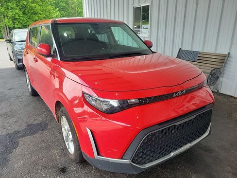 Used 2025 Kia Soul S FWD image 6