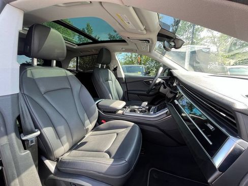Used 2023 Audi Q8 Premium Plus w/ Premium Plus Package AWD/4WD image 12