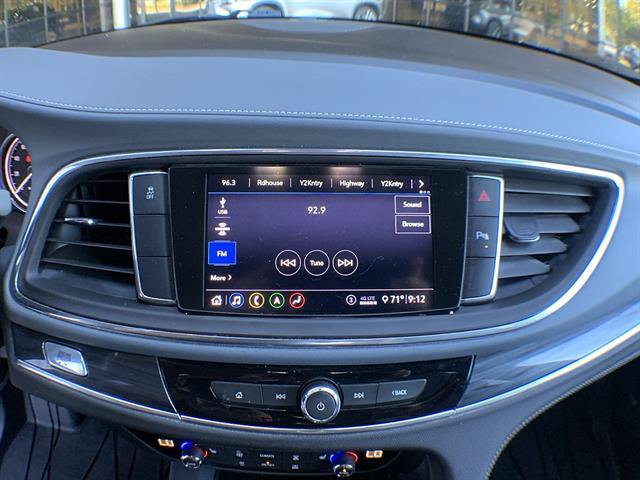 Used 2020 Buick Enclave Essence w/ Sound and Sites Package FWD image 16