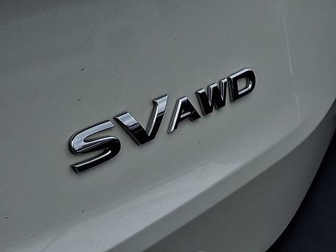 Used 2023 Nissan Rogue SV AWD/4WD image 32