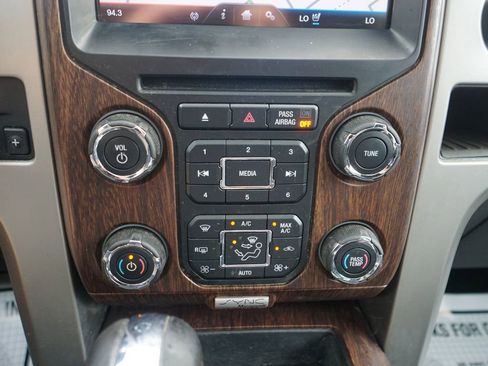 Used 2013 Ford F150 Lariat w/ Luxury Equipment Group image 22