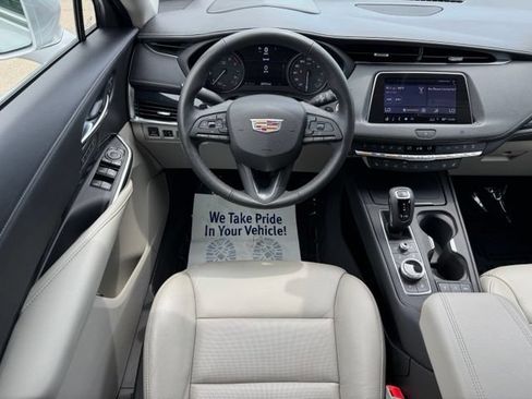 Used 2019 Cadillac XT4 Premium Luxury FWD image 21