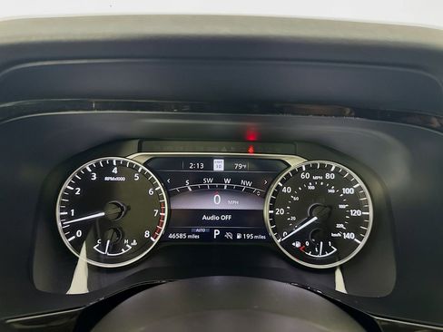 Used 2023 Nissan Pathfinder SL w/ SL Premium Package AWD/4WD image 18