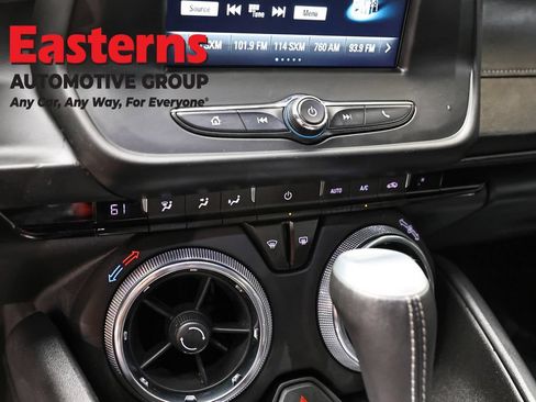 Used 2018 Chevrolet Camaro LT RWD image 20