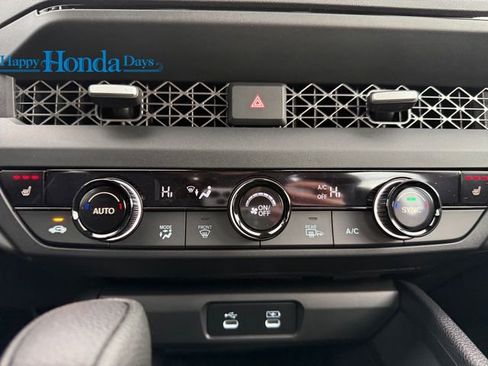 New 2025 Honda Accord SE image 32