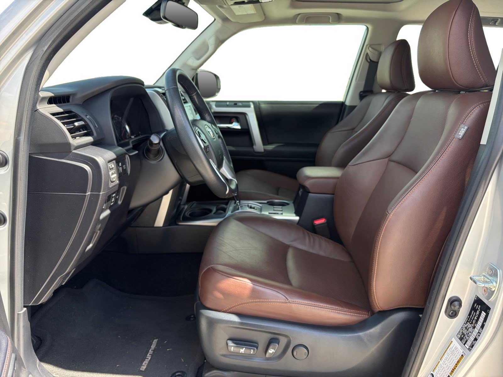 Used 2024 Toyota 4Runner Limited RWD image 11