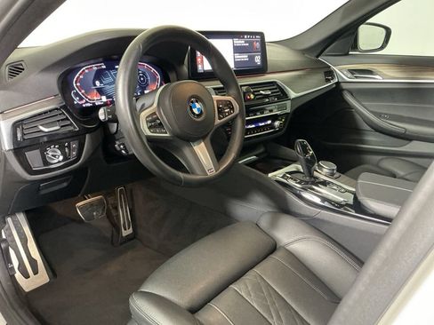 Certified 2022 BMW 530i w/ M Sport Package RWD image 21
