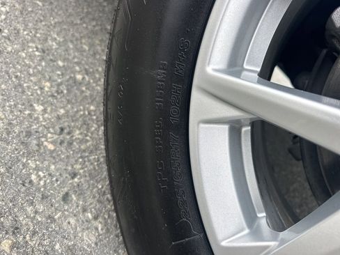 Used 2024 Chevrolet Equinox LT w/ Driver Convenience Package image 31